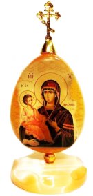 Икона из селенита яйцо на подставке с крестом &quot;Божьей Матери Троеручица&quot; 