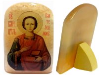 Икона из селенита с подставкой "Пантелеимон"